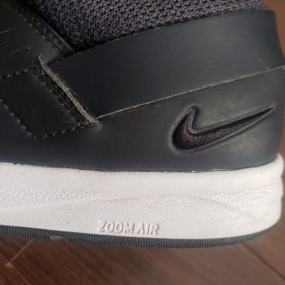HP. Nike SB Zoom Air Sneakers - Picture 11 of 14
